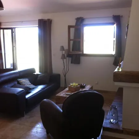 Bergerie 1 Trinidado Of Vecchio Quiet 3 *